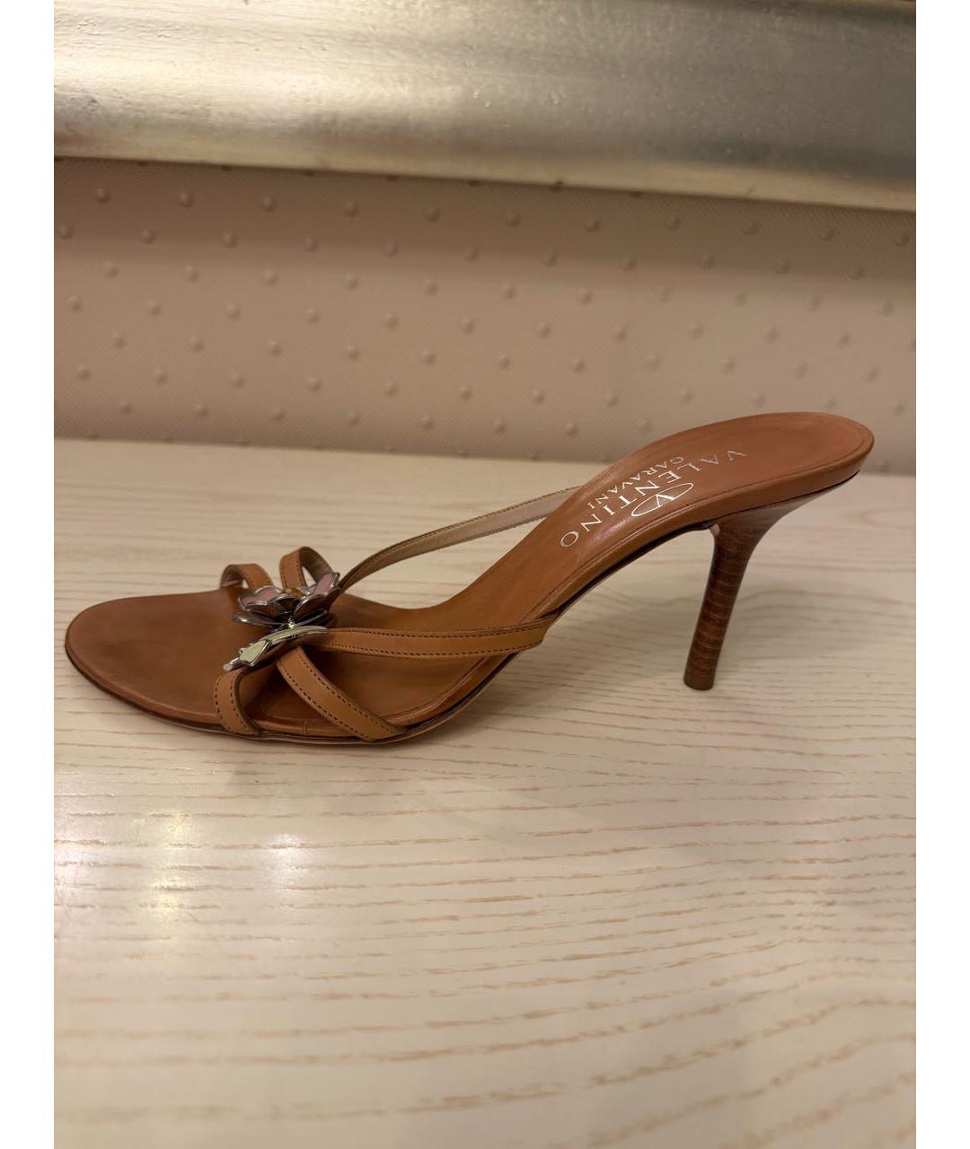 VALENTINO Коричневые кожаные босоножки, фото 9