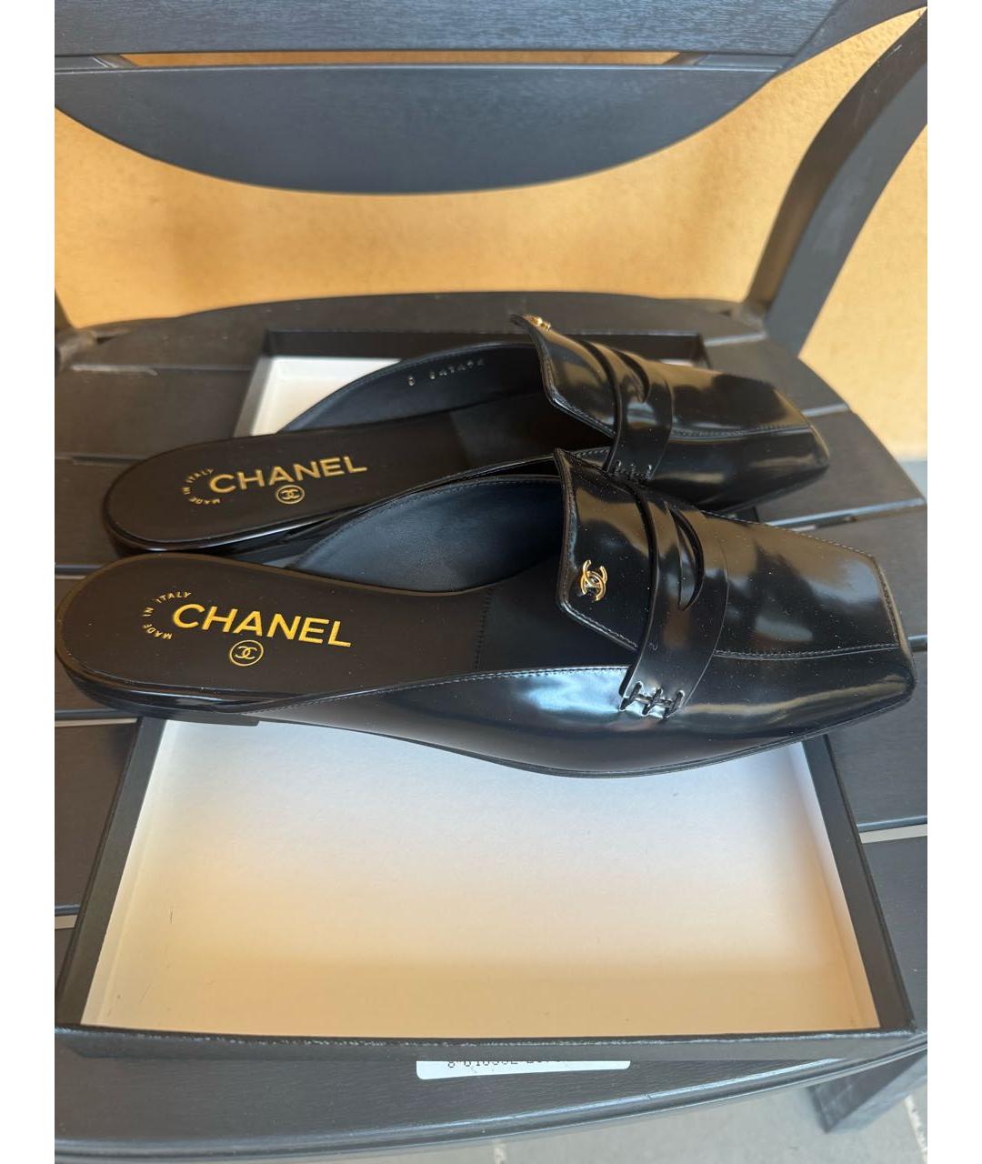 CHANEL Черные кожаные мюли, фото 5