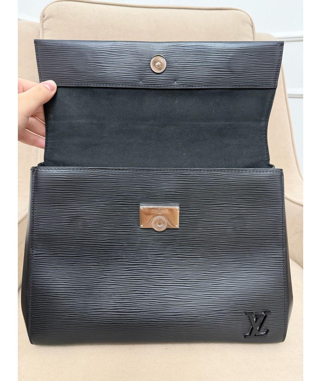LOUIS VUITTON Черная кожаная сумка с короткими ручками, фото 5