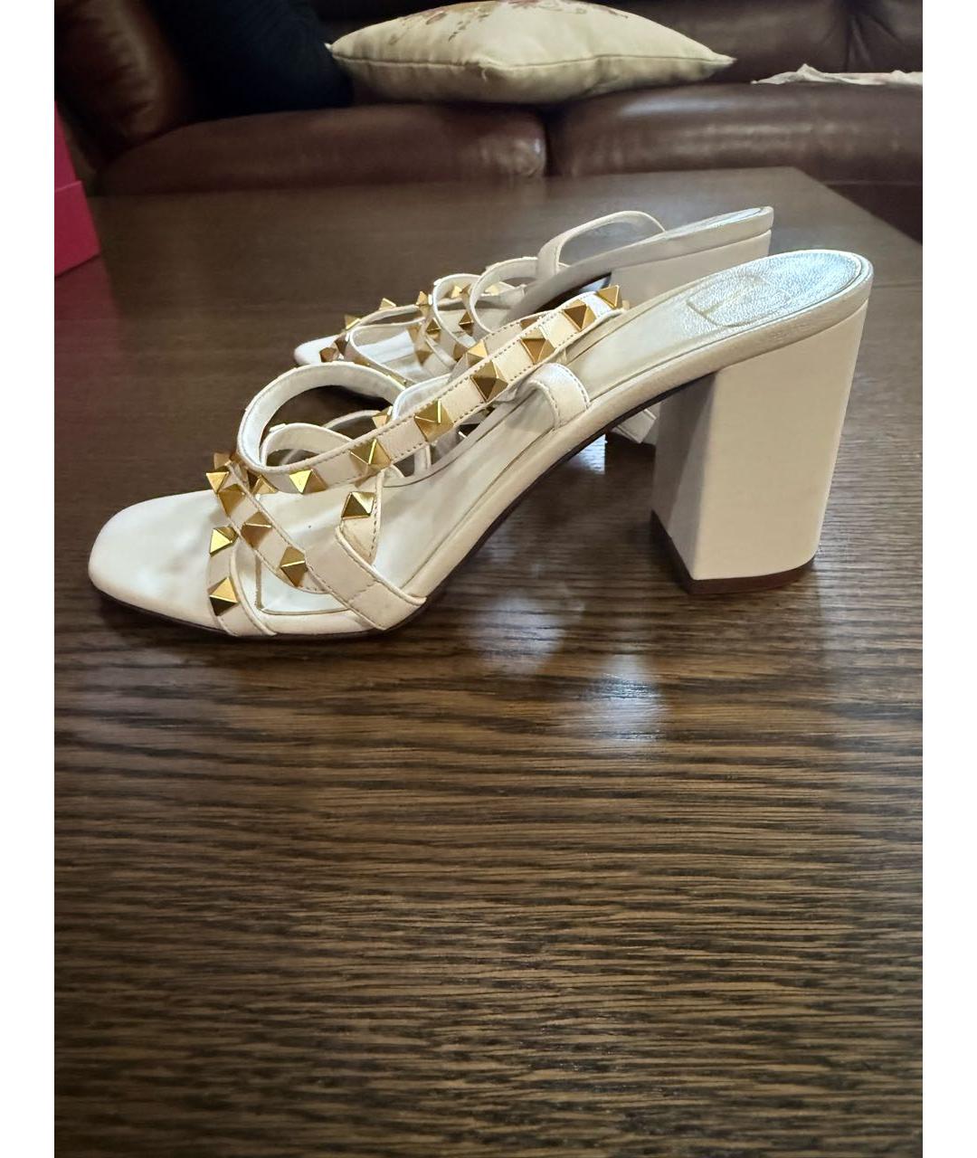 VALENTINO Белые кожаные босоножки, фото 5