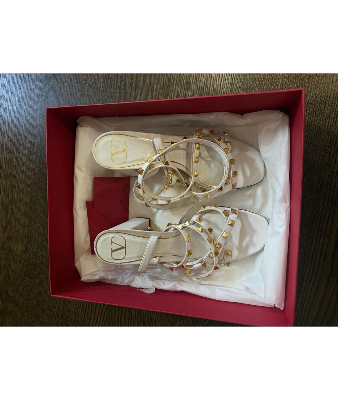 VALENTINO Белые кожаные босоножки, фото 3