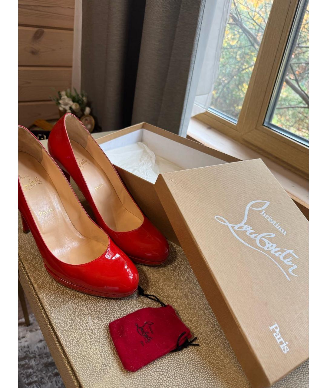 CHRISTIAN LOUBOUTIN Красные туфли из лакированной кожи, фото 5