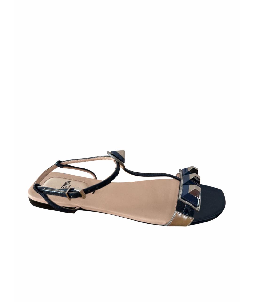 FENDI Темно-синие сандалии из лакированной кожи, фото 1