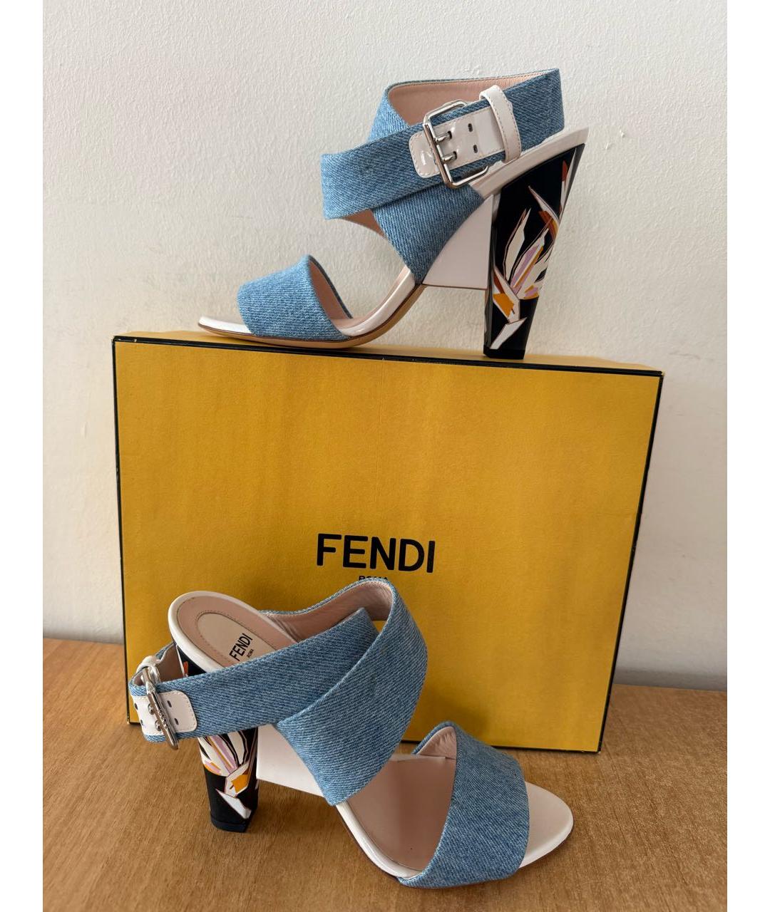 FENDI Голубые кожаные босоножки, фото 2