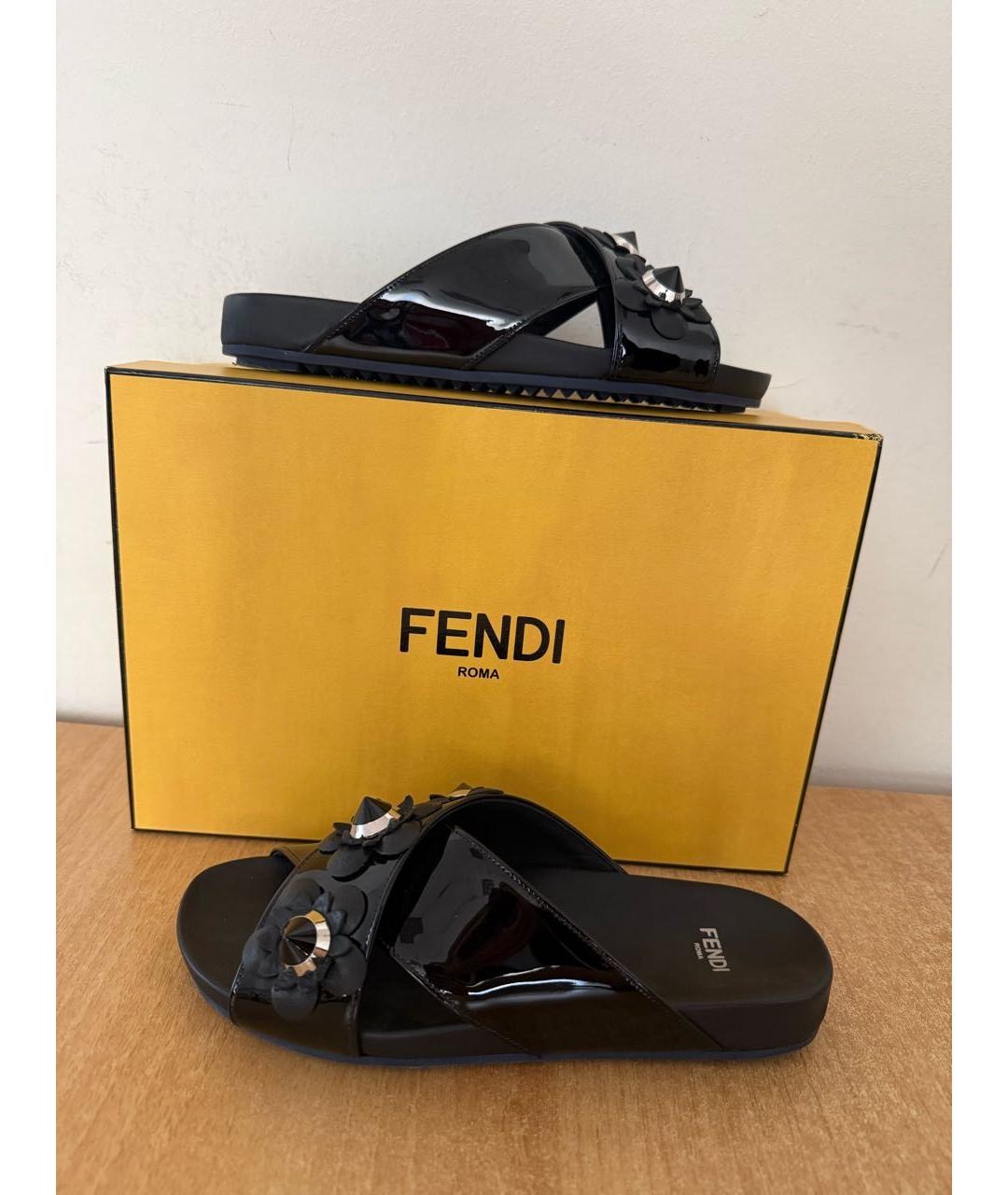 FENDI Черные шлепанцы из лакированной кожи, фото 2