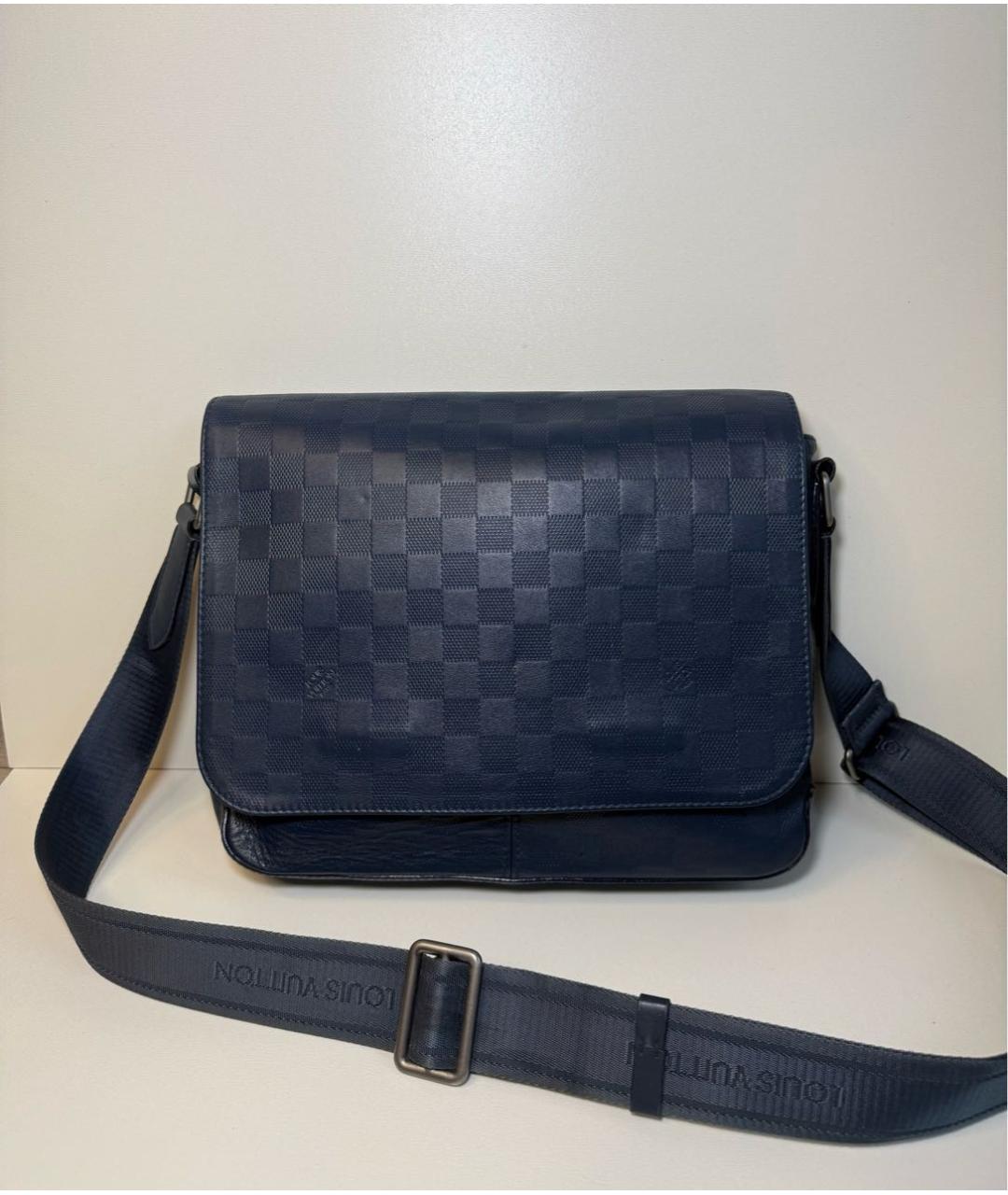 LOUIS VUITTON Темно-синяя кожаная барсетка, фото 9