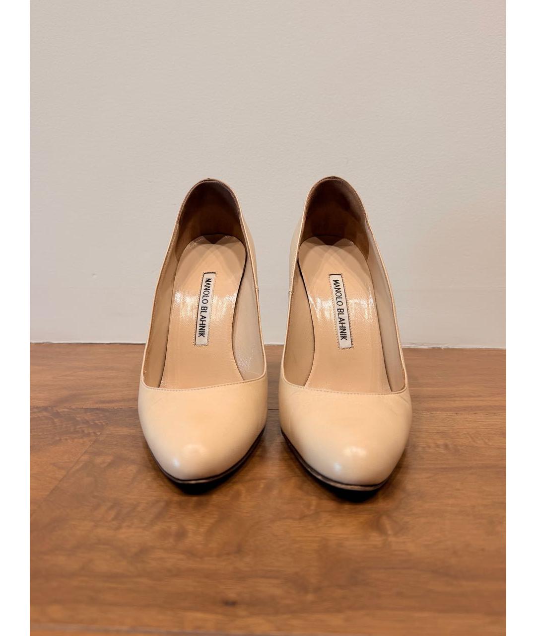 MANOLO BLAHNIK Бежевые кожаные туфли, фото 2