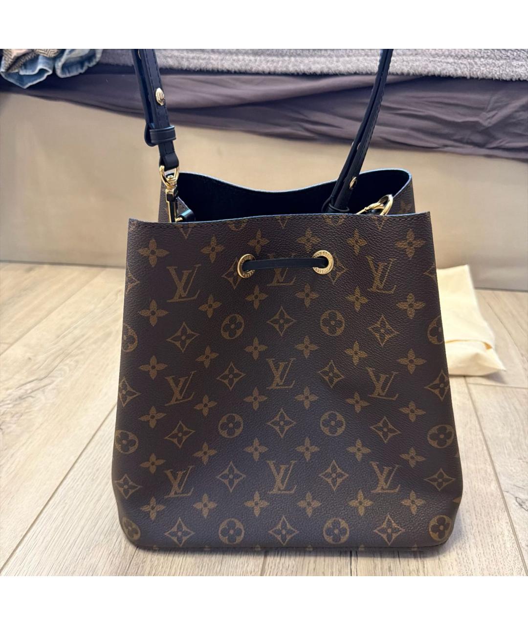 LOUIS VUITTON Коричневая сумка с короткими ручками из канвы, фото 3