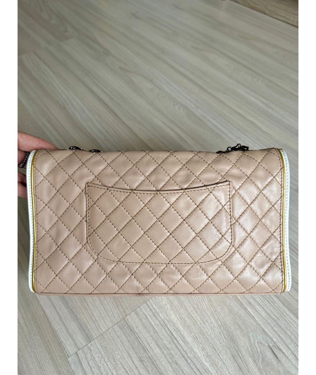 CHANEL Кожаная сумка через плечо, фото 2