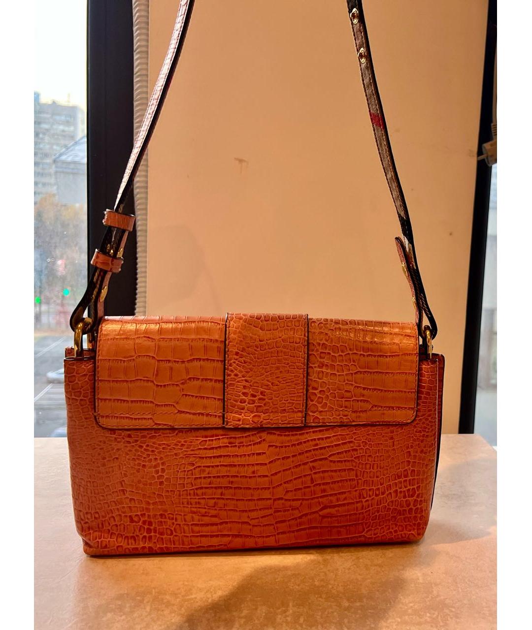 BURBERRY Коралловая кожаная сумка через плечо, фото 3