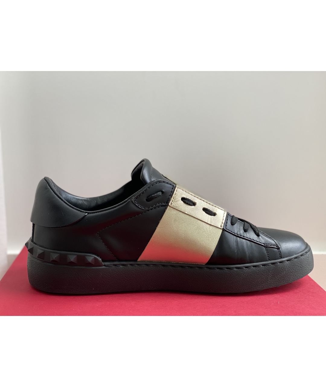 VALENTINO GARAVANI Черные кожаные кроссовки, фото 6