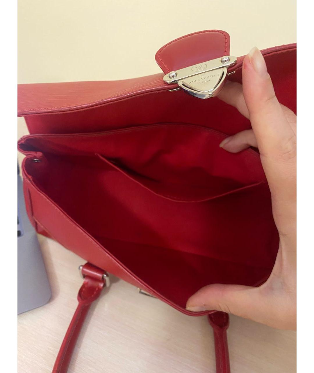 LOUIS VUITTON Красная кожаная сумка с короткими ручками, фото 4