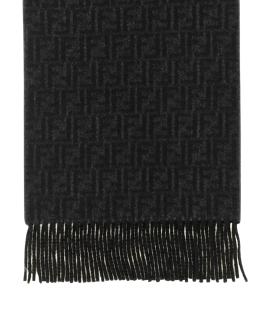 FENDI Шарф