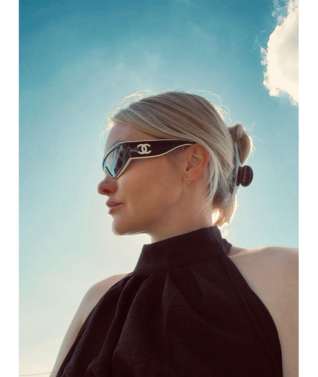 CHANEL Черные пластиковые солнцезащитные очки, фото 3