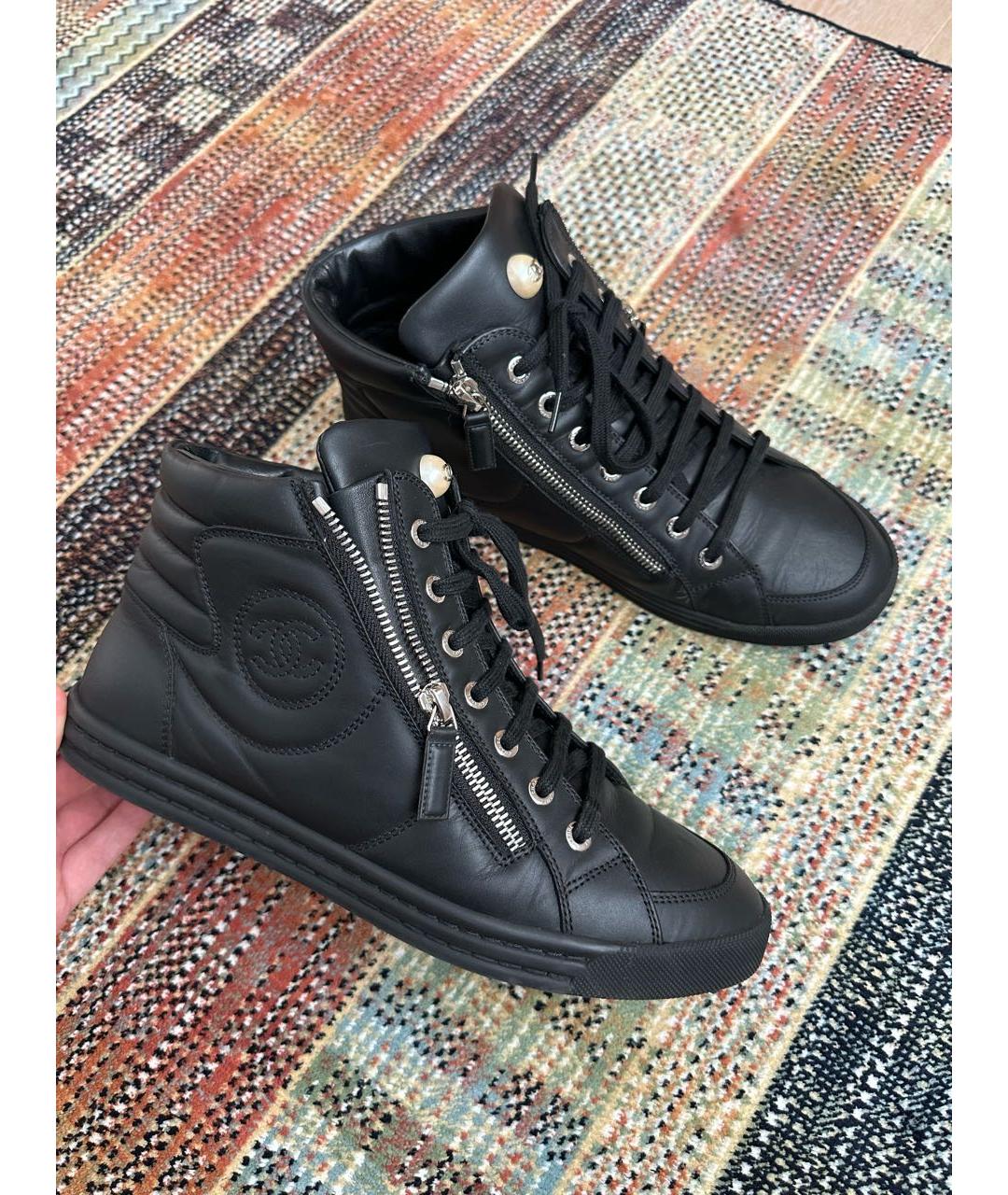 CHANEL PRE-OWNED Черные кожаные кроссовки, фото 7