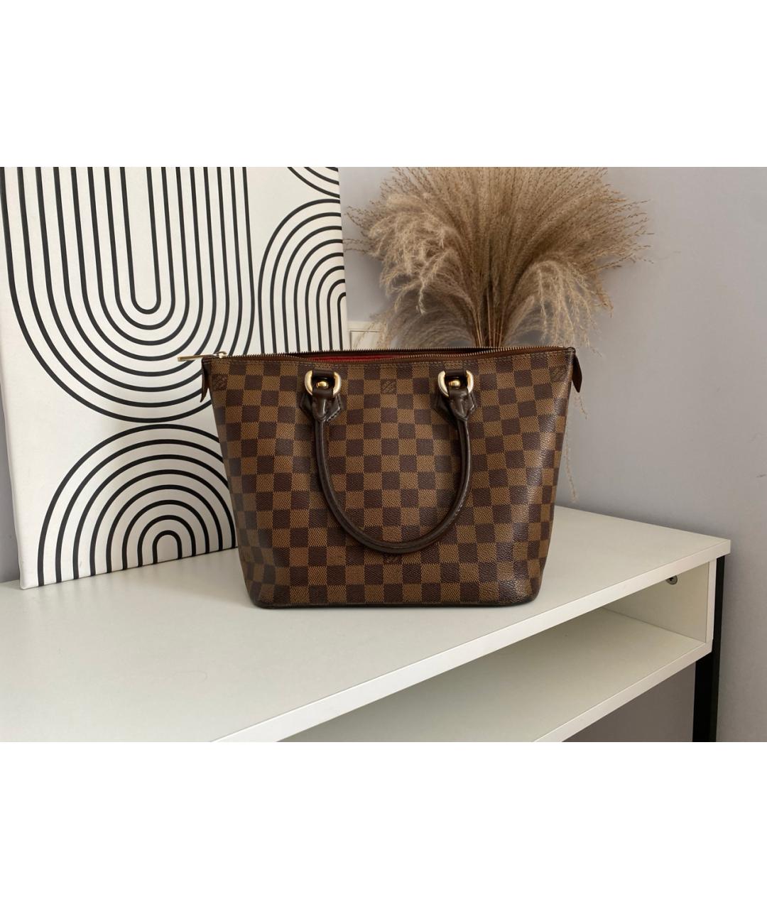 LOUIS VUITTON Коричневая сумка с короткими ручками из канвы, фото 7