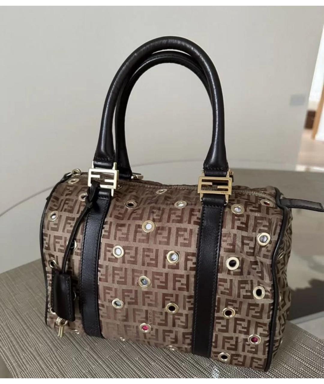 FENDI Коричневая нейлоновая сумка с короткими ручками, фото 2
