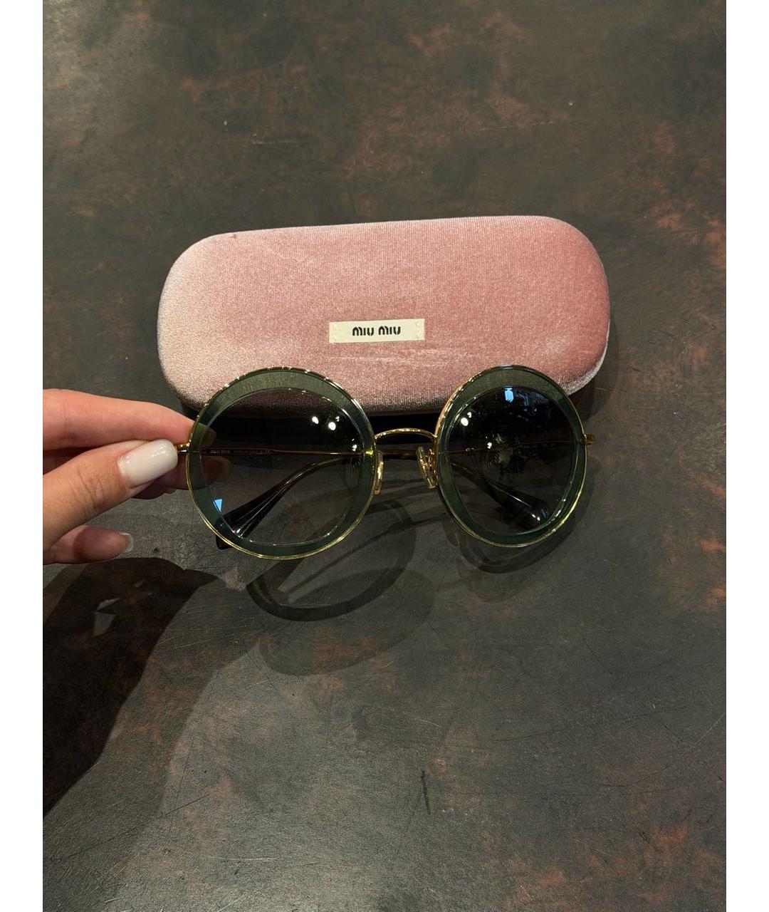 MIU MIU Зеленые солнцезащитные очки, фото 3