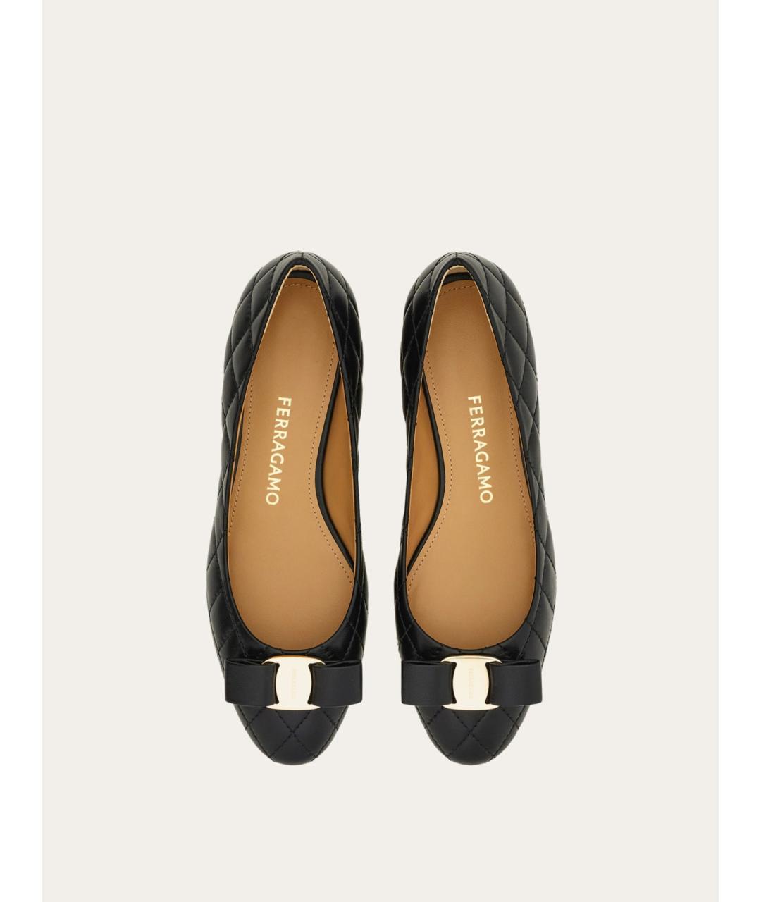 FERRAGAMO Черные кожаные балетки, фото 3