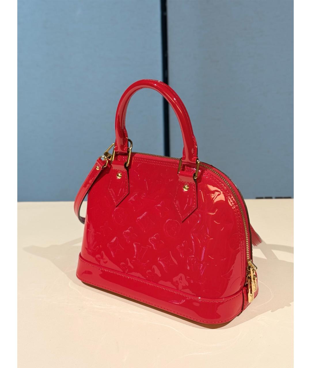 LOUIS VUITTON Красная сумка тоут из лакированной кожи, фото 3