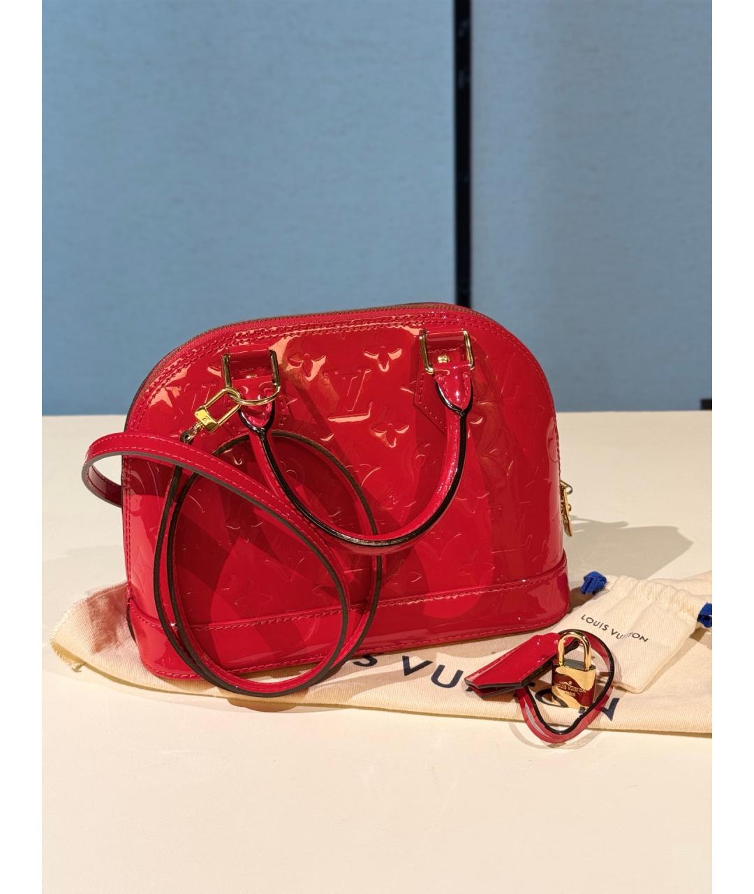 LOUIS VUITTON Красная сумка тоут из лакированной кожи, фото 8