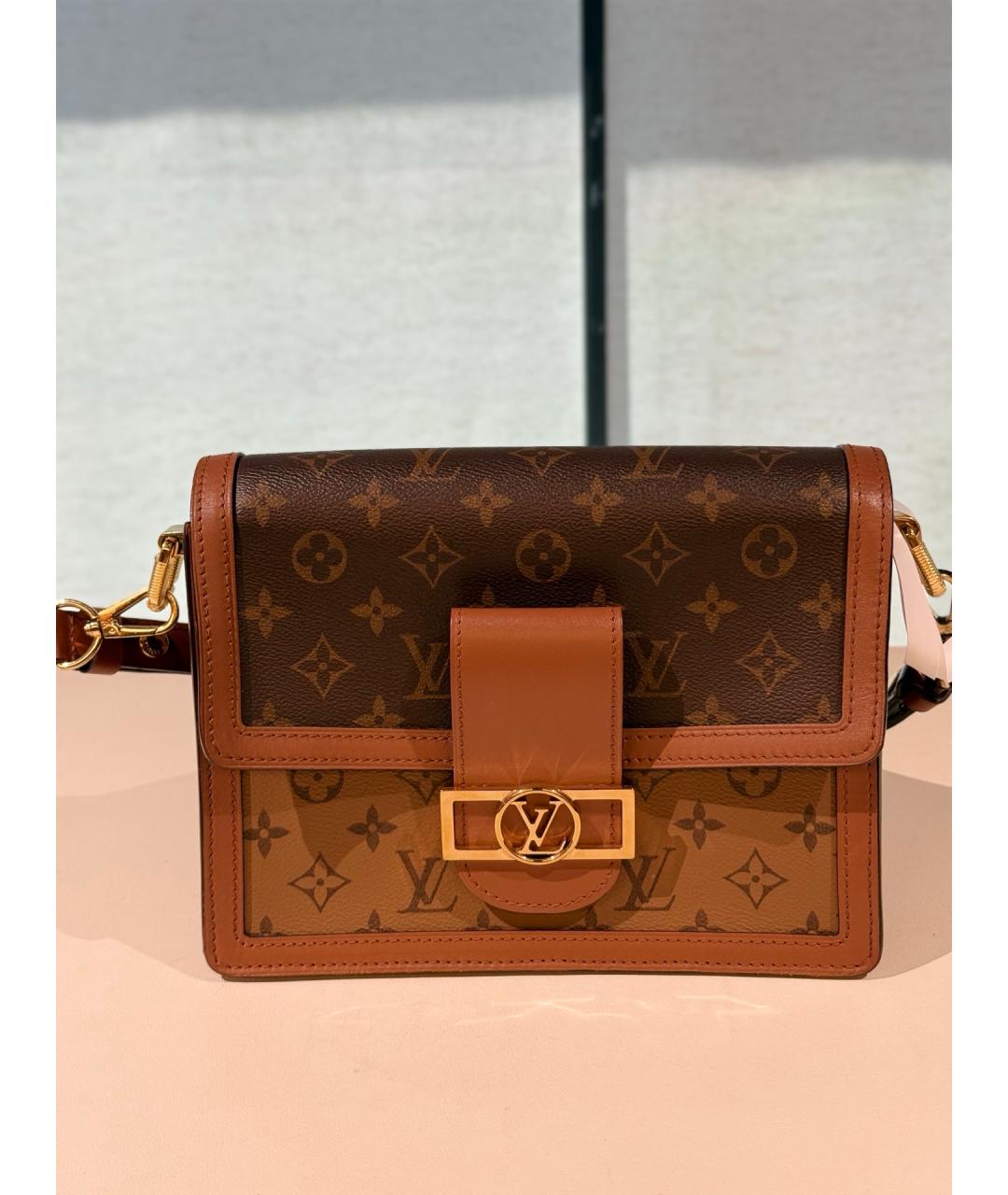 LOUIS VUITTON Коричневая сумка через плечо из искусственной кожи, фото 2