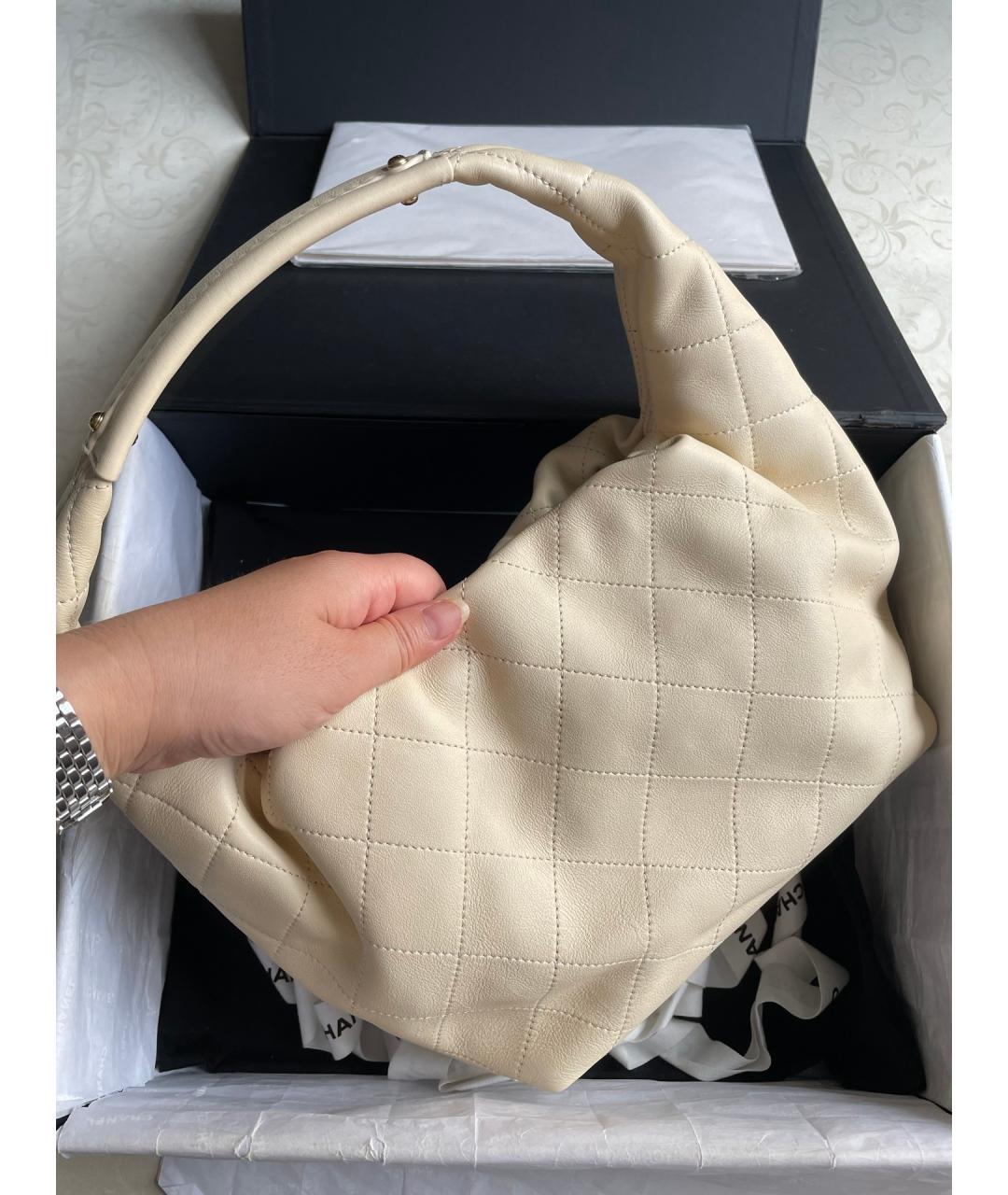 CHANEL Белая кожаная сумка тоут, фото 3