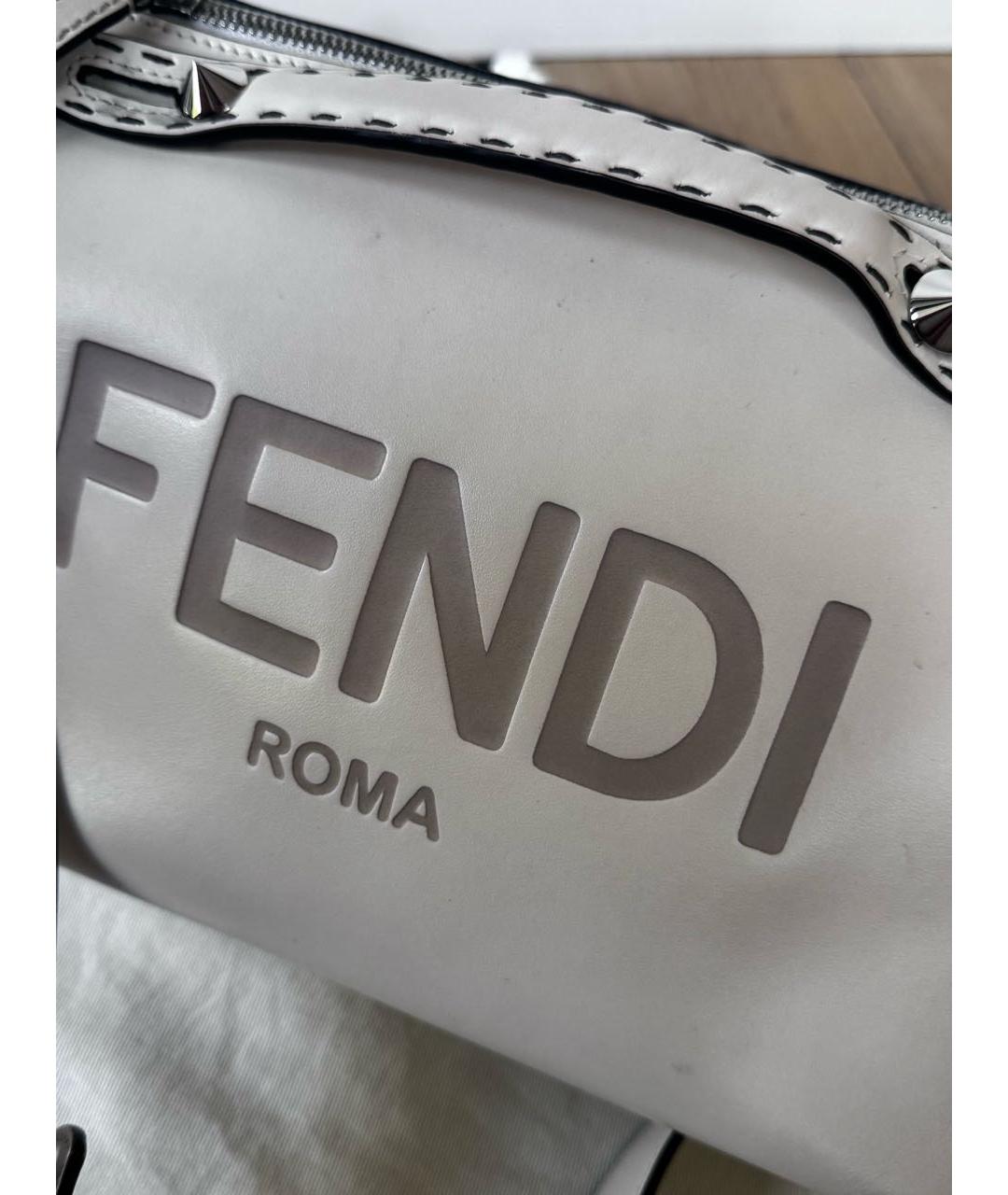 FENDI Бежевая кожаная сумка с короткими ручками, фото 6