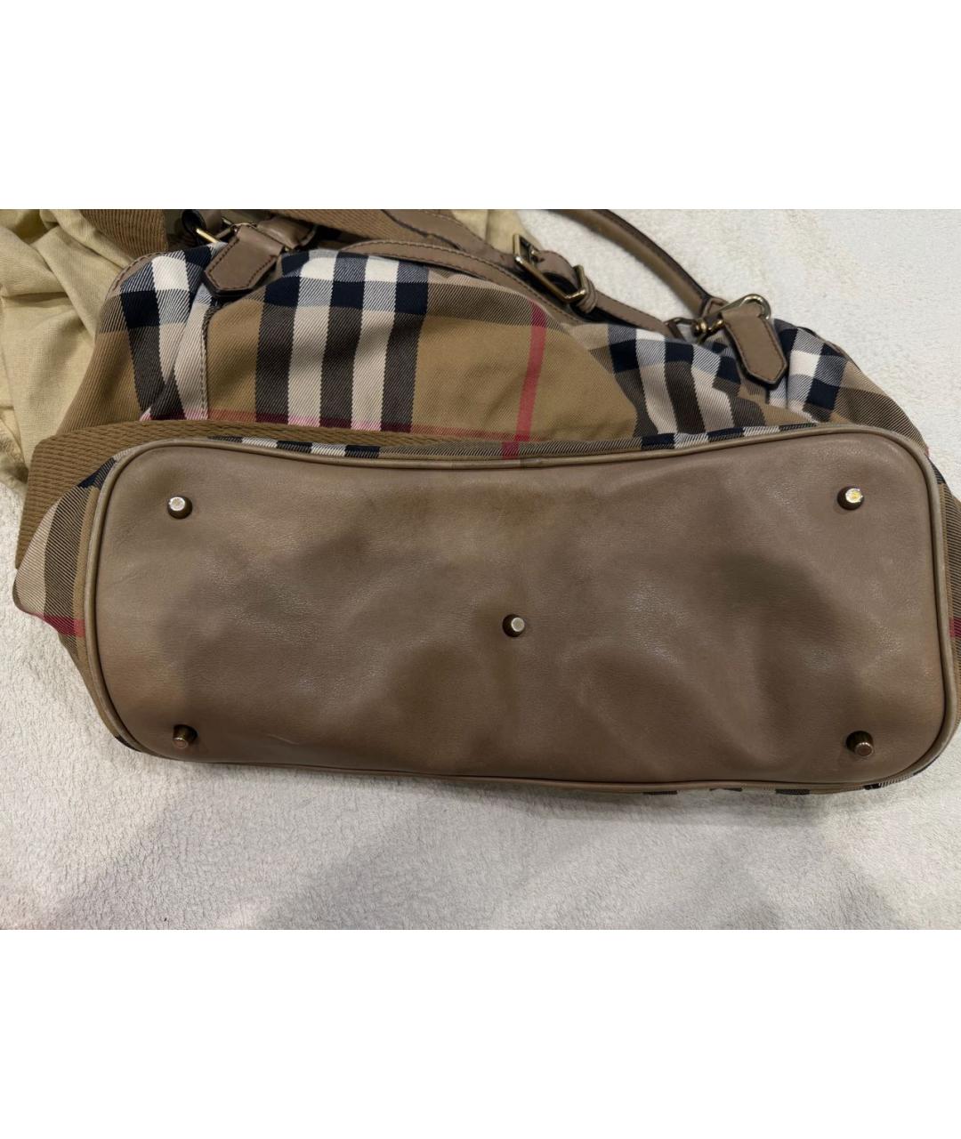 BURBERRY Бежевая кожаная сумка с короткими ручками, фото 2