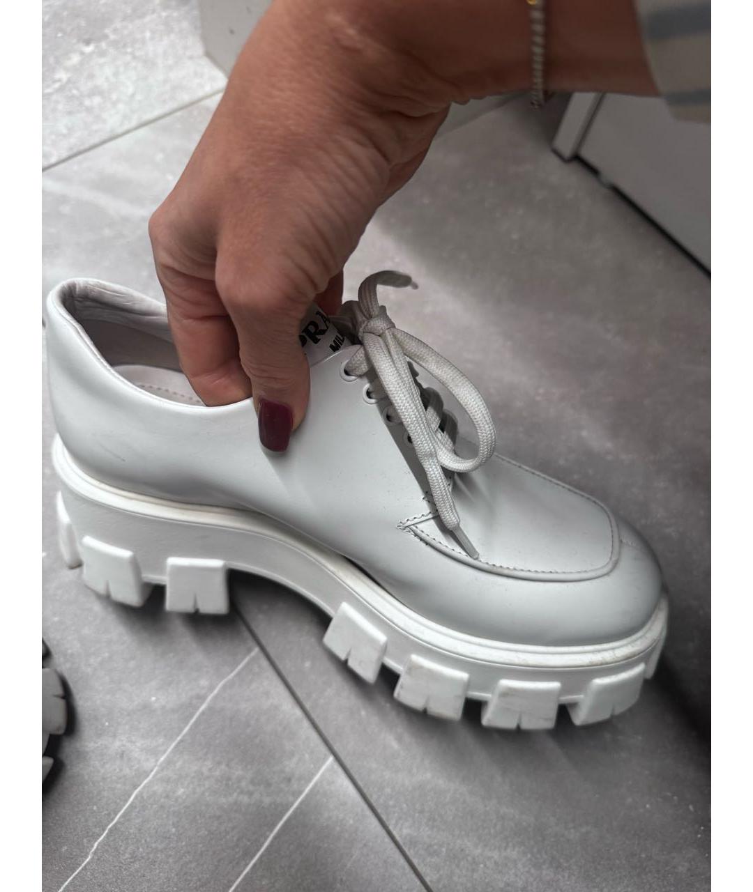 PRADA Белые кожаные лоферы, фото 9