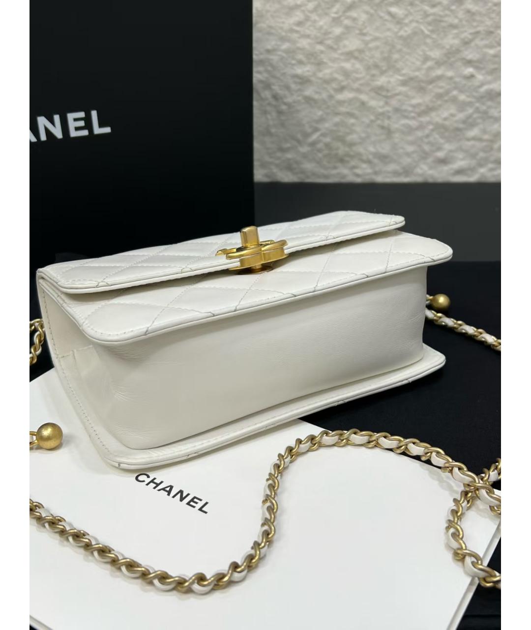 CHANEL Белая кожаная сумка через плечо, фото 3