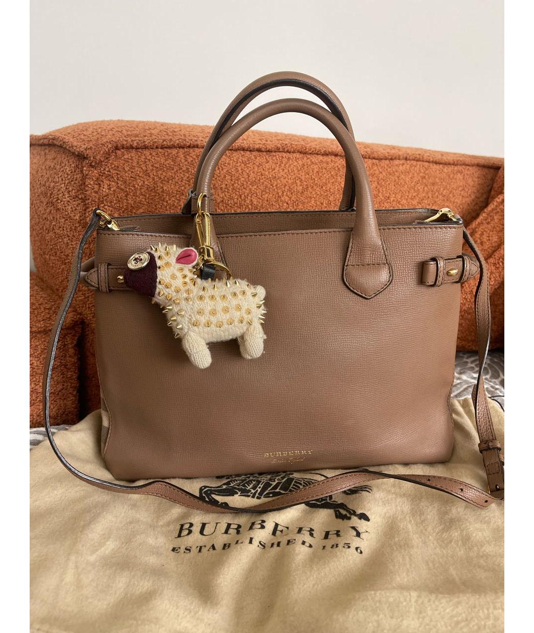 BURBERRY Бежевая кожаная сумка с короткими ручками, фото 9