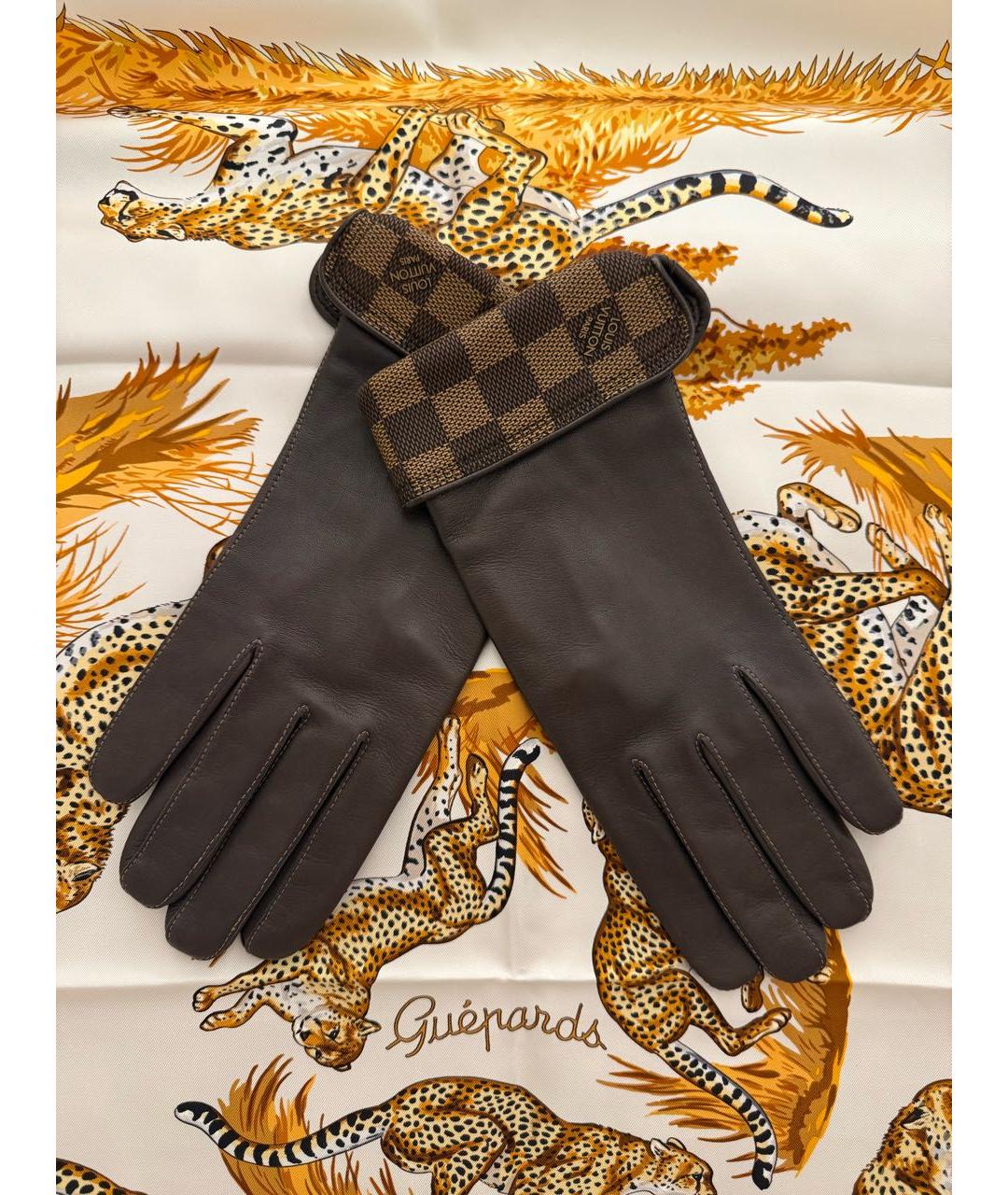 LOUIS VUITTON Коричневые кожаные перчатки, фото 3