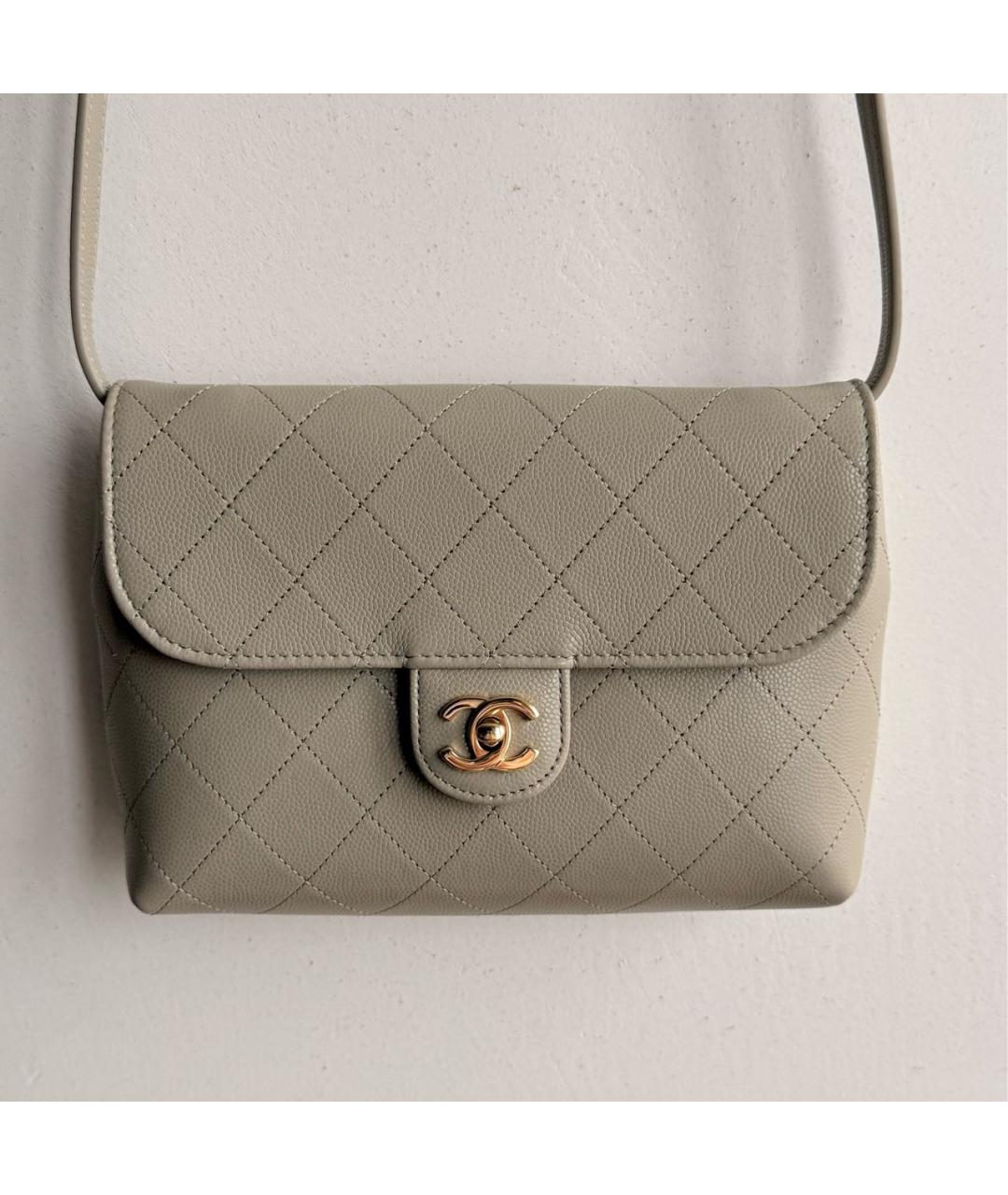 CHANEL Бежевая кожаная сумка через плечо, фото 4