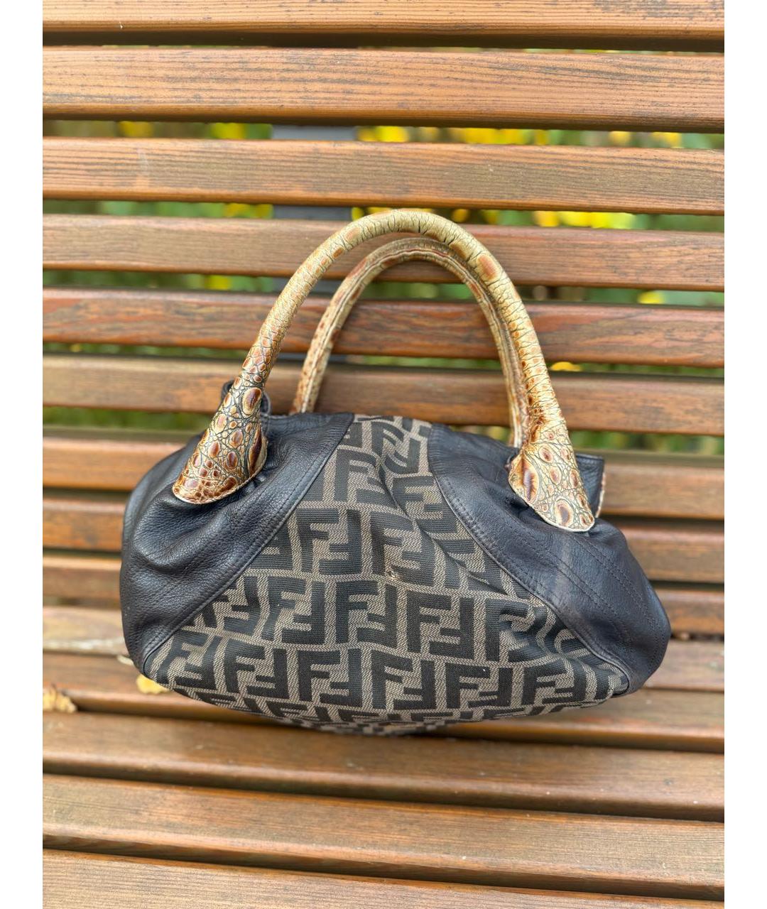 FENDI Коричневая тканевая сумка с короткими ручками, фото 2