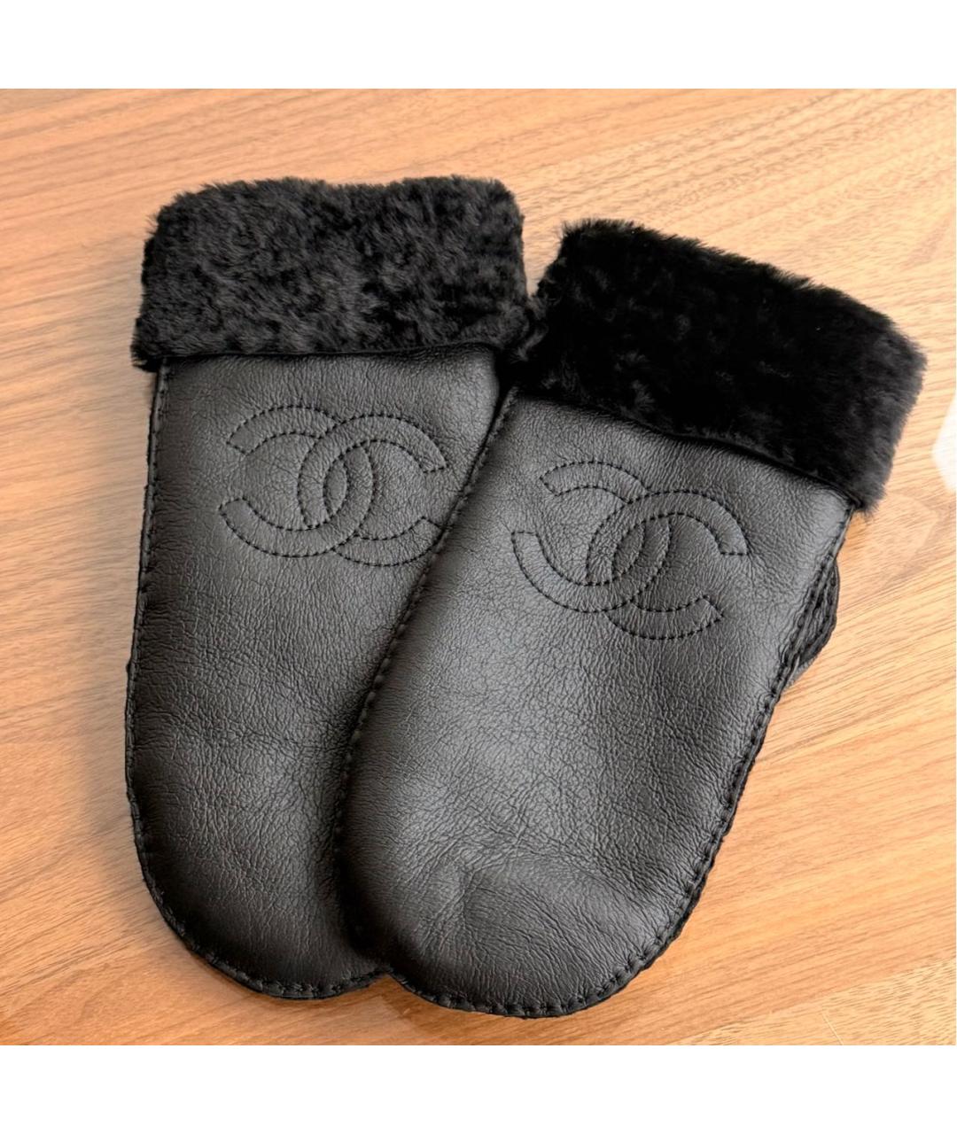 CHANEL Черные кожаные варежки, фото 2