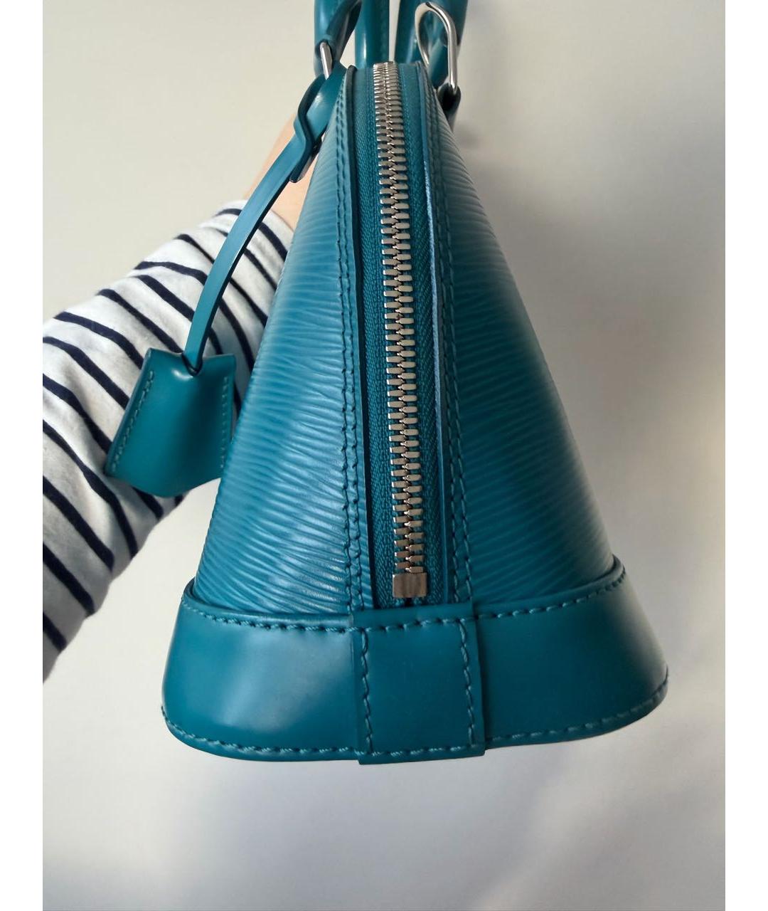 LOUIS VUITTON Бирюзовая кожаная сумка с короткими ручками, фото 4