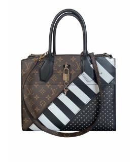 LOUIS VUITTON Сумка с короткими ручками