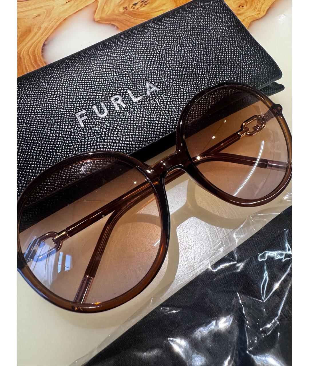 FURLA Коричневые пластиковые солнцезащитные очки, фото 4