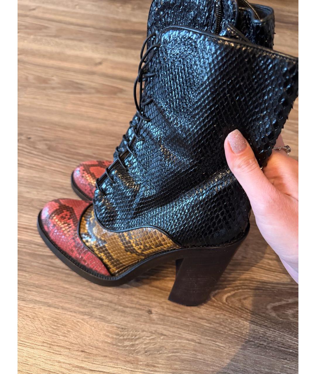 MIU MIU Черные ботильоны из кожи питона, фото 3