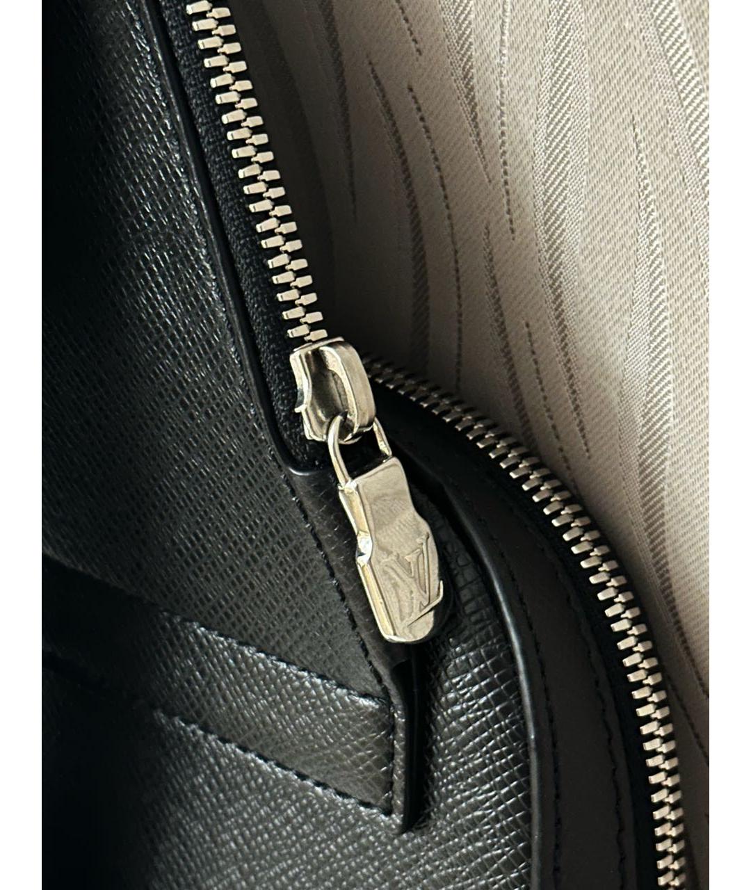 LOUIS VUITTON Черная барсетка, фото 4
