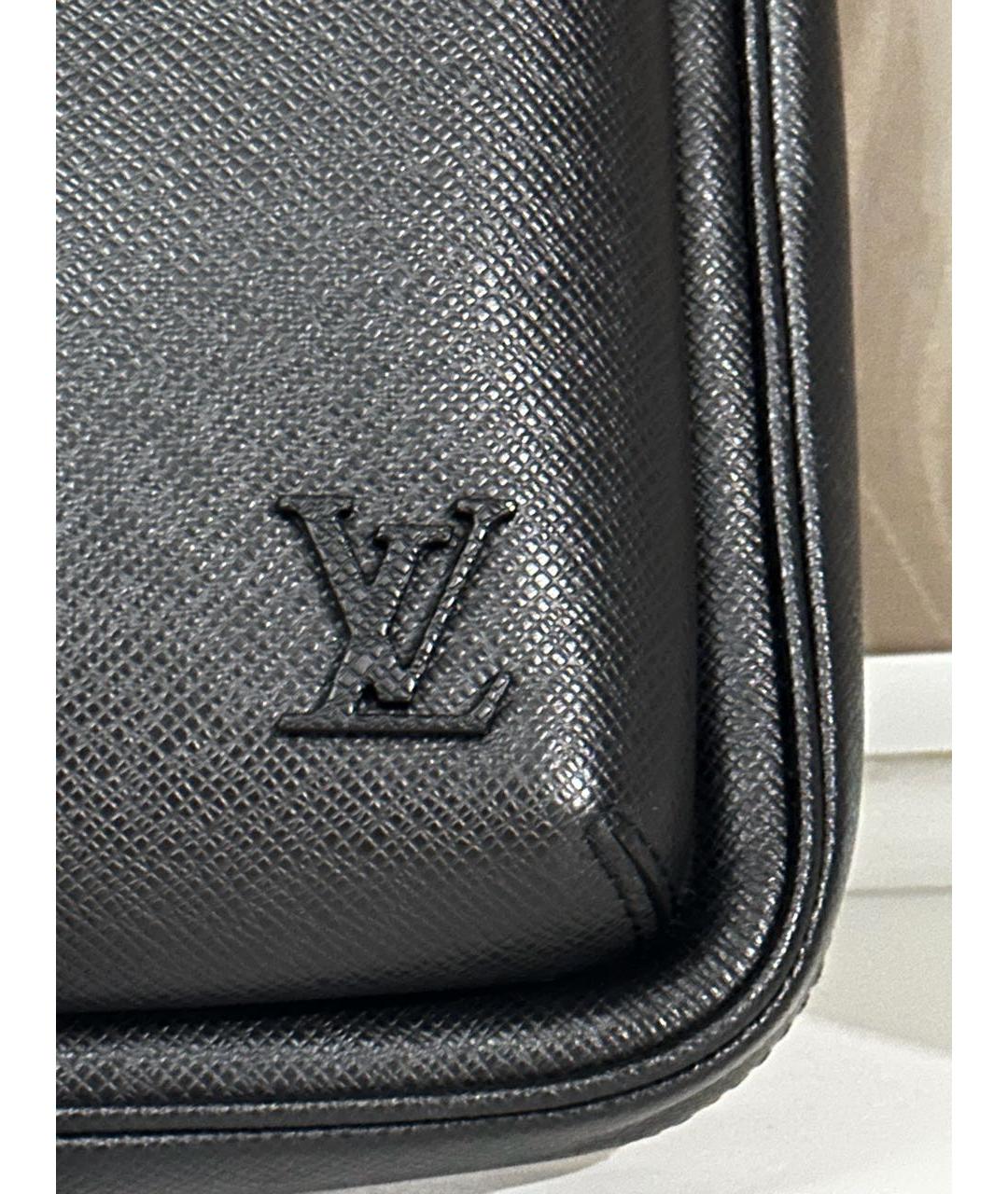 LOUIS VUITTON Черная барсетка, фото 3