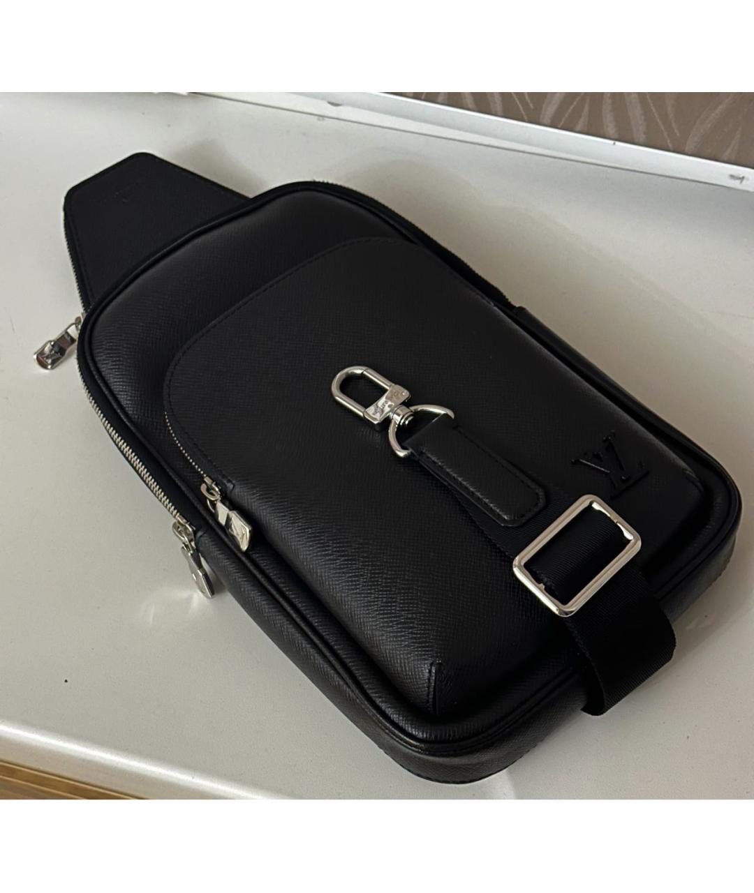 LOUIS VUITTON Черная барсетка, фото 9