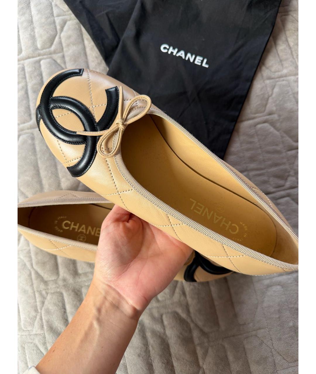 CHANEL Бежевые кожаные балетки, фото 4