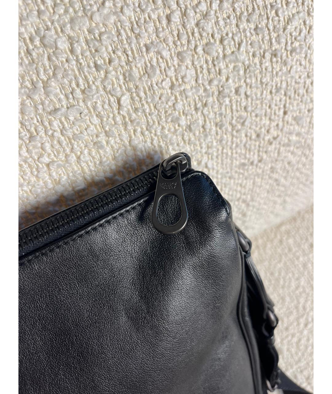 BOTTEGA VENETA Черная кожаная сумка на плечо, фото 6