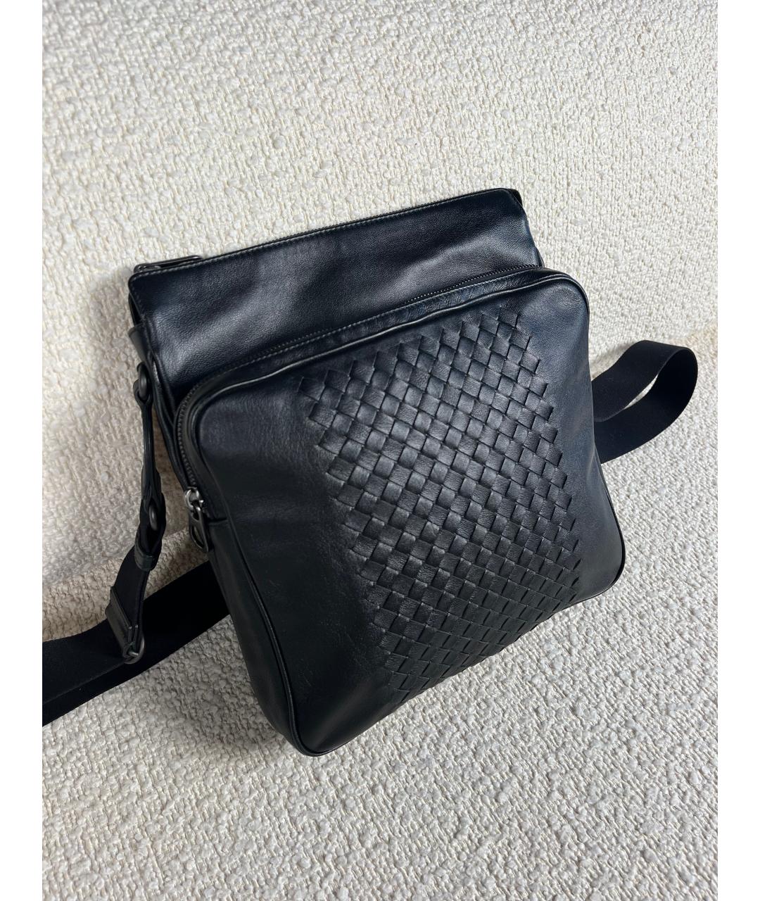 BOTTEGA VENETA Черная кожаная сумка на плечо, фото 2