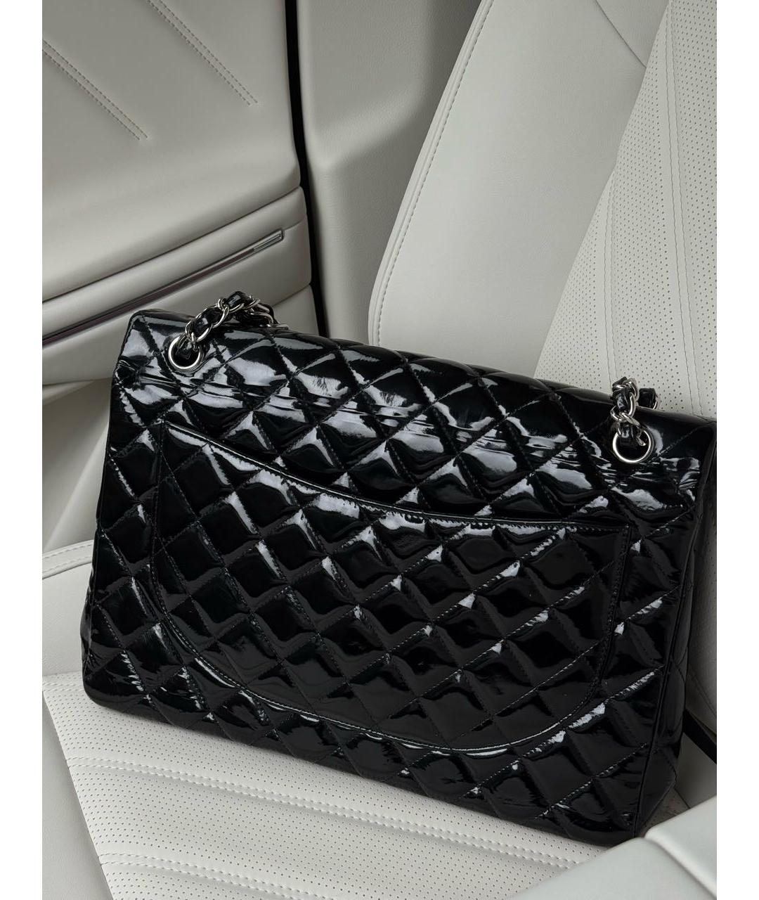 CHANEL Черная сумка через плечо из лакированной кожи, фото 3
