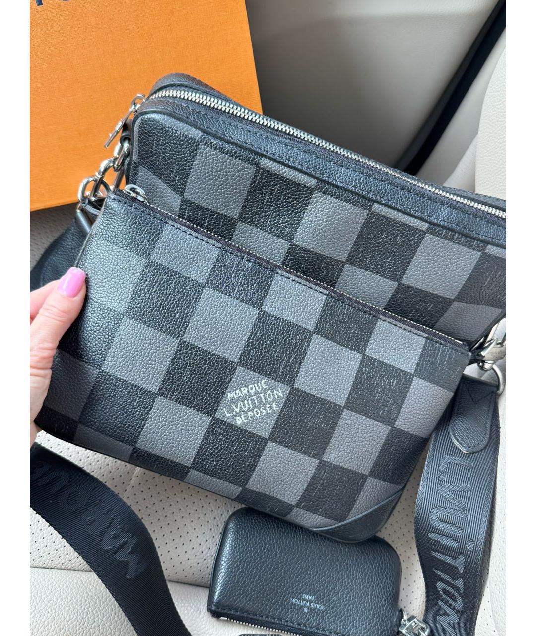 LOUIS VUITTON Антрацитовая кожаная сумка на плечо, фото 4