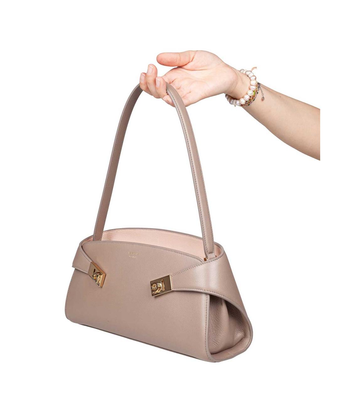 FERRAGAMO Бежевая кожаная сумка через плечо, фото 2