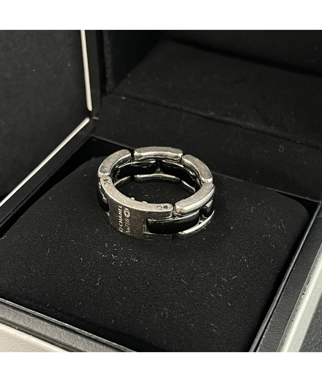 CHANEL Черное кольцо из белого золота, фото 2